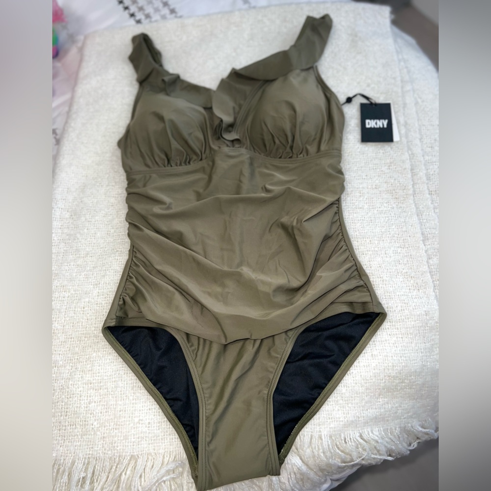 New one piece swimwear